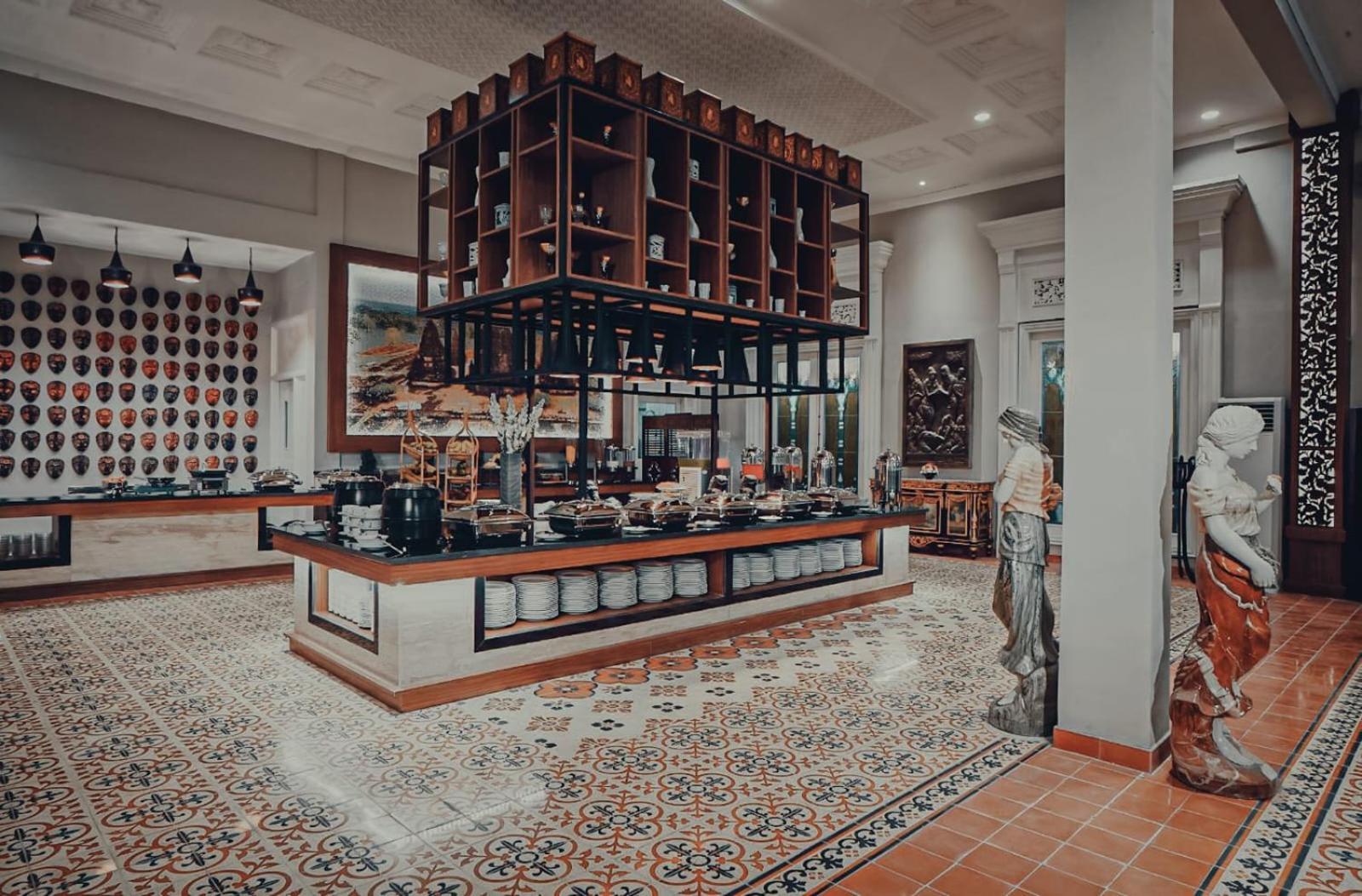 索罗温德姆华美达套房酒店 Solo 外观 照片